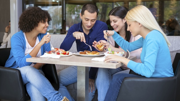 5 Healthy Eating Tips for Dining Out