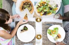 Why Social Eating Should Be in Your Schedule