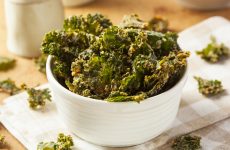 Dehydrated kale chips
