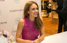 Hot Bod Jessica Alba Likes Cheat Meals Once in a While, Despite Strict Diet Plan
