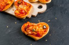 Mini pizza for Valentine's Day